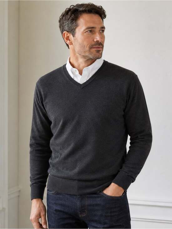 Other - Club Room Merino Wool V-Neck Sweater – Dark Charcoal Classic Preppy Knit